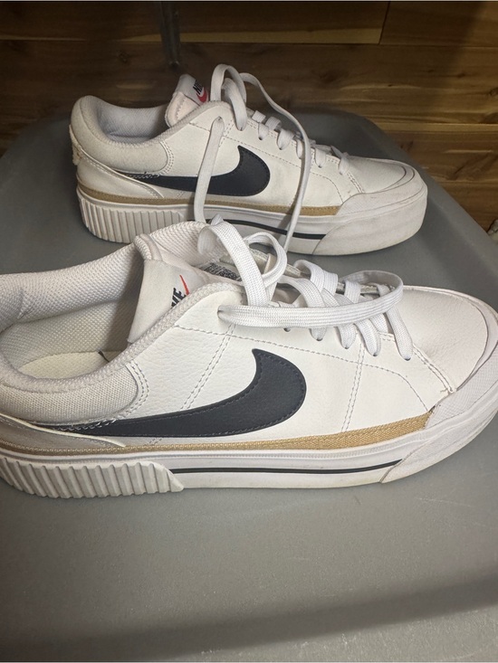 Nike Shoes - Nike woman’s Sneakers